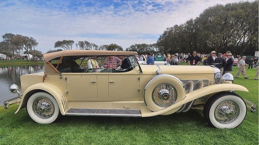 Click to Enlarge-Esc to Close myimgs/ArtDecoCars1910-36/1935 Duesenberg.jpg